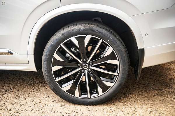 2025 Volvo XC90 Ultra B5 Bright