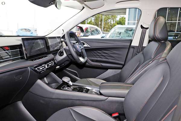 2025 MG HS Super Hybrid Essence AS33P