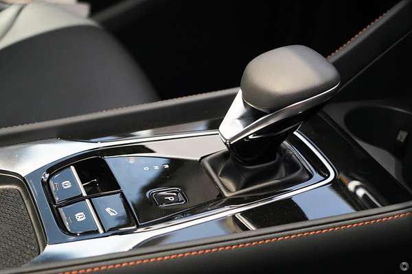 2025 MG HS Super Hybrid Essence AS33P