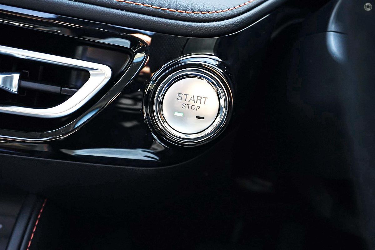 2025 MG HS Super Hybrid Essence AS33P