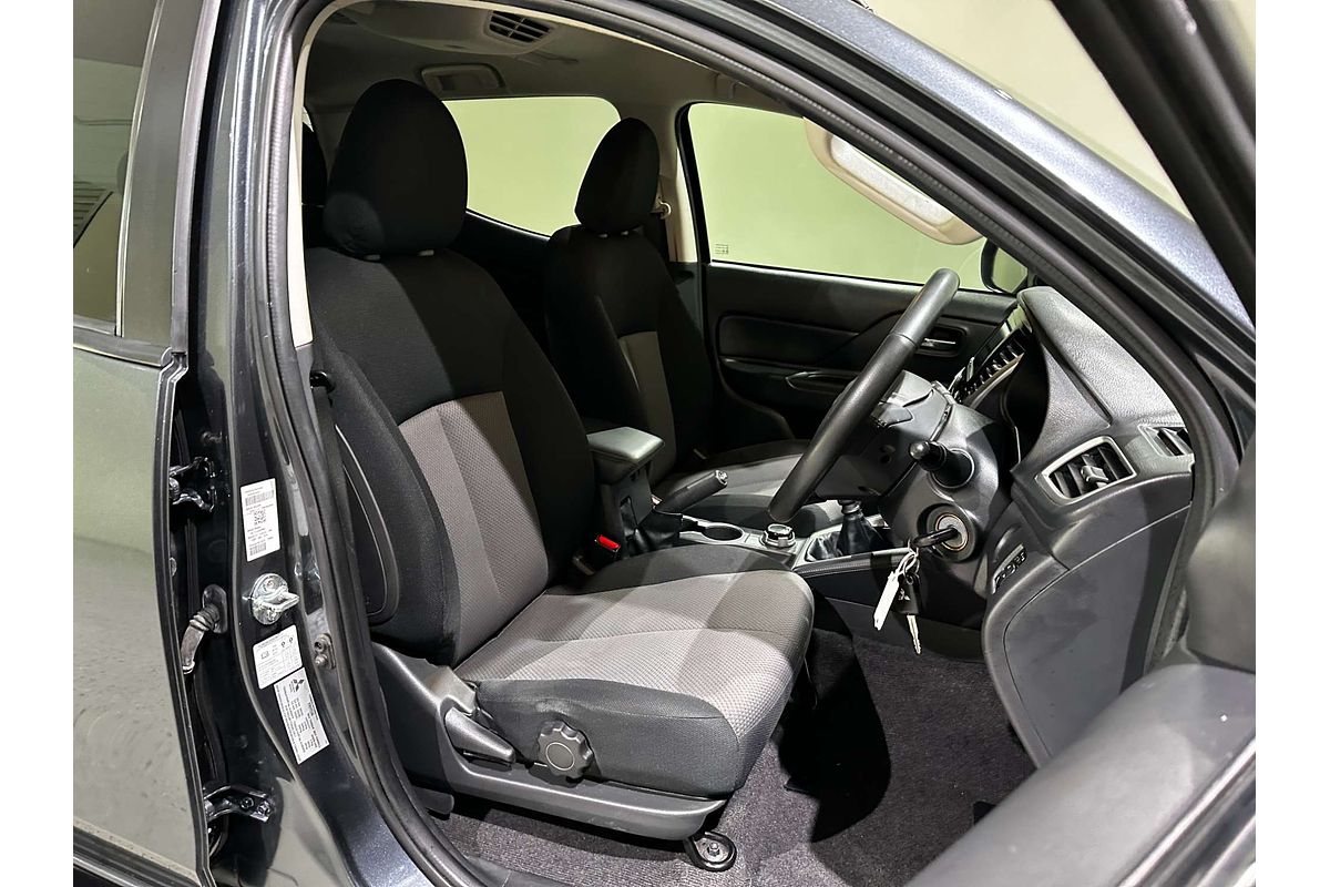 2020 Mitsubishi Triton GLX-R MR 4X4