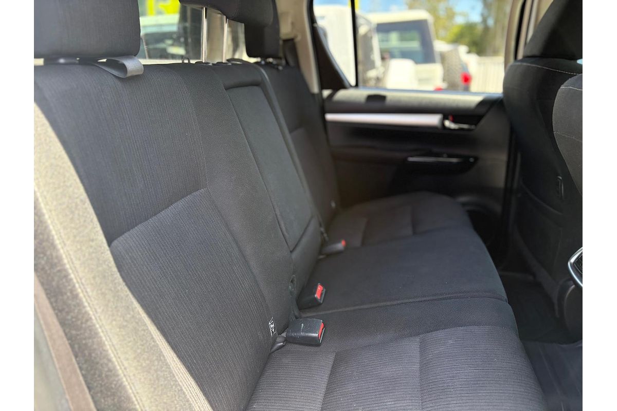 2018 Toyota Hilux SR5 GUN126R 4X4