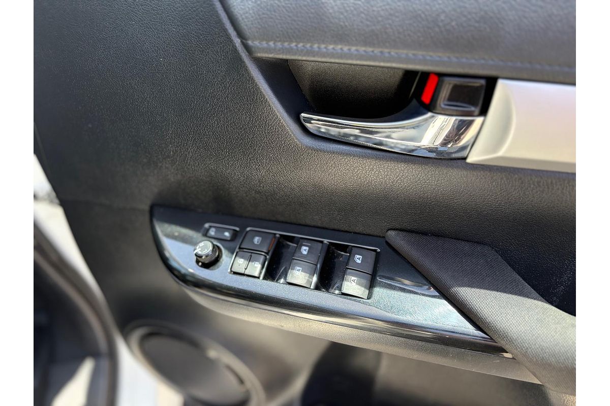 2018 Toyota Hilux SR5 GUN126R 4X4