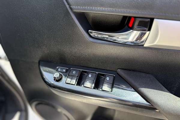 2018 Toyota Hilux SR5 GUN126R 4X4