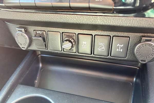 2018 Toyota Hilux SR5 GUN126R 4X4