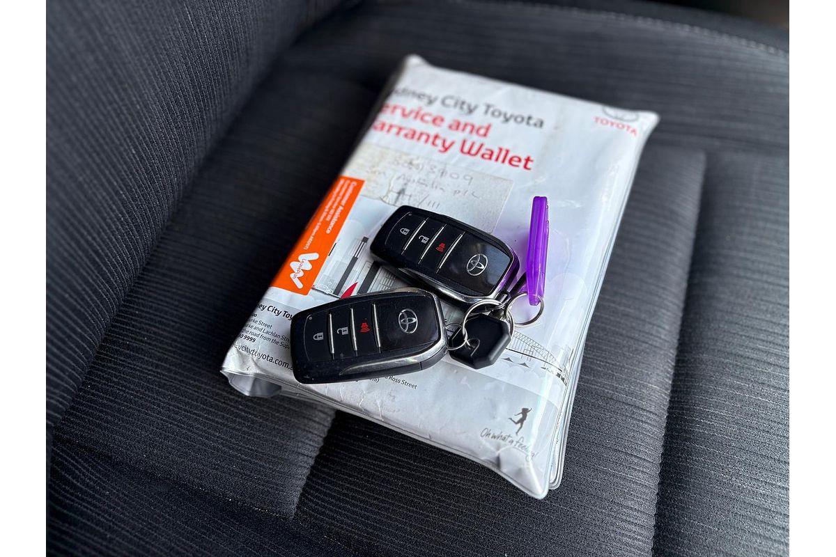 2018 Toyota Hilux SR5 GUN126R 4X4