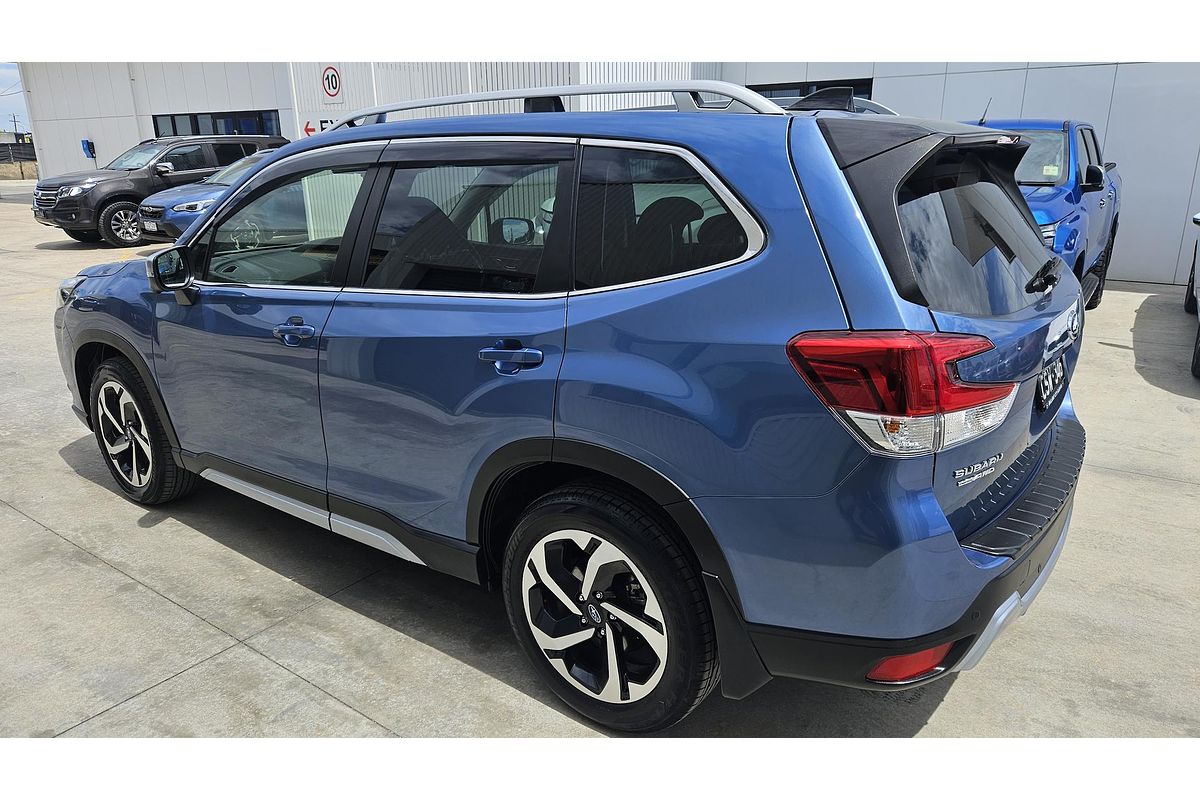 2023 Subaru Forester 2.5i-S S5