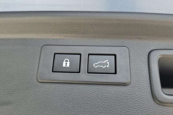 2023 Subaru Forester 2.5i-S S5