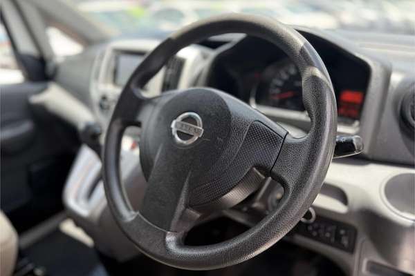 2014 Nissan NV200 Lifecare Vanete