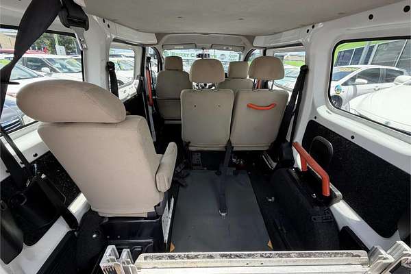 2014 Nissan NV200 Lifecare Vanete