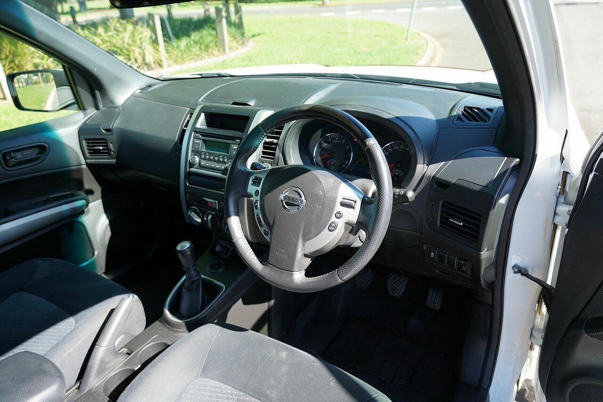 2012 Nissan X-TRAIL ST T31