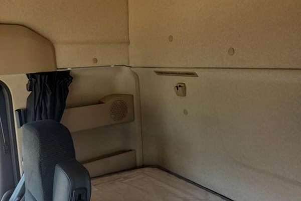 2024 Mercedes-Benz Actros 2663