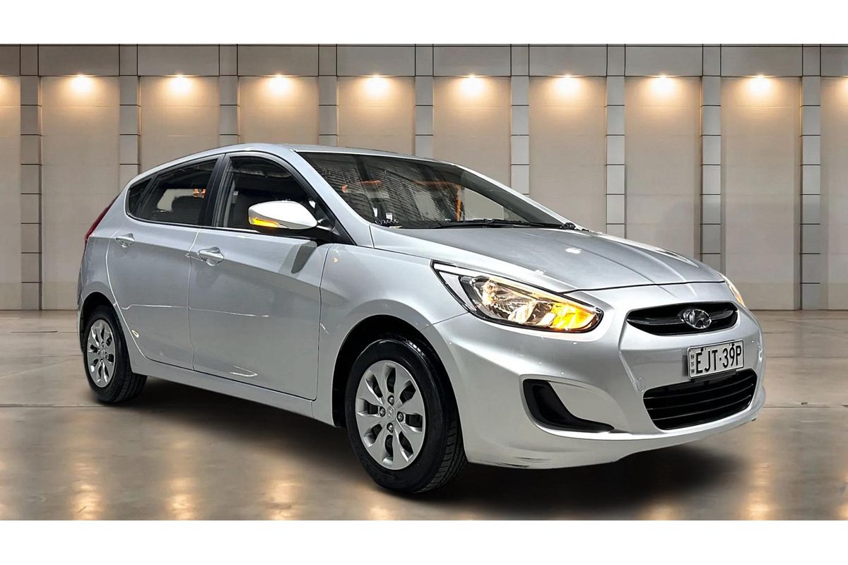 2016 Hyundai Accent Active RB4