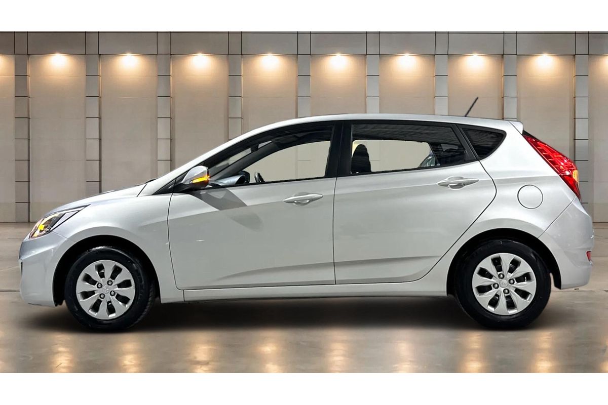 2016 Hyundai Accent Active RB4