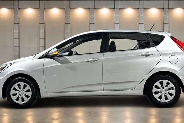 2016 Hyundai Accent Active RB4