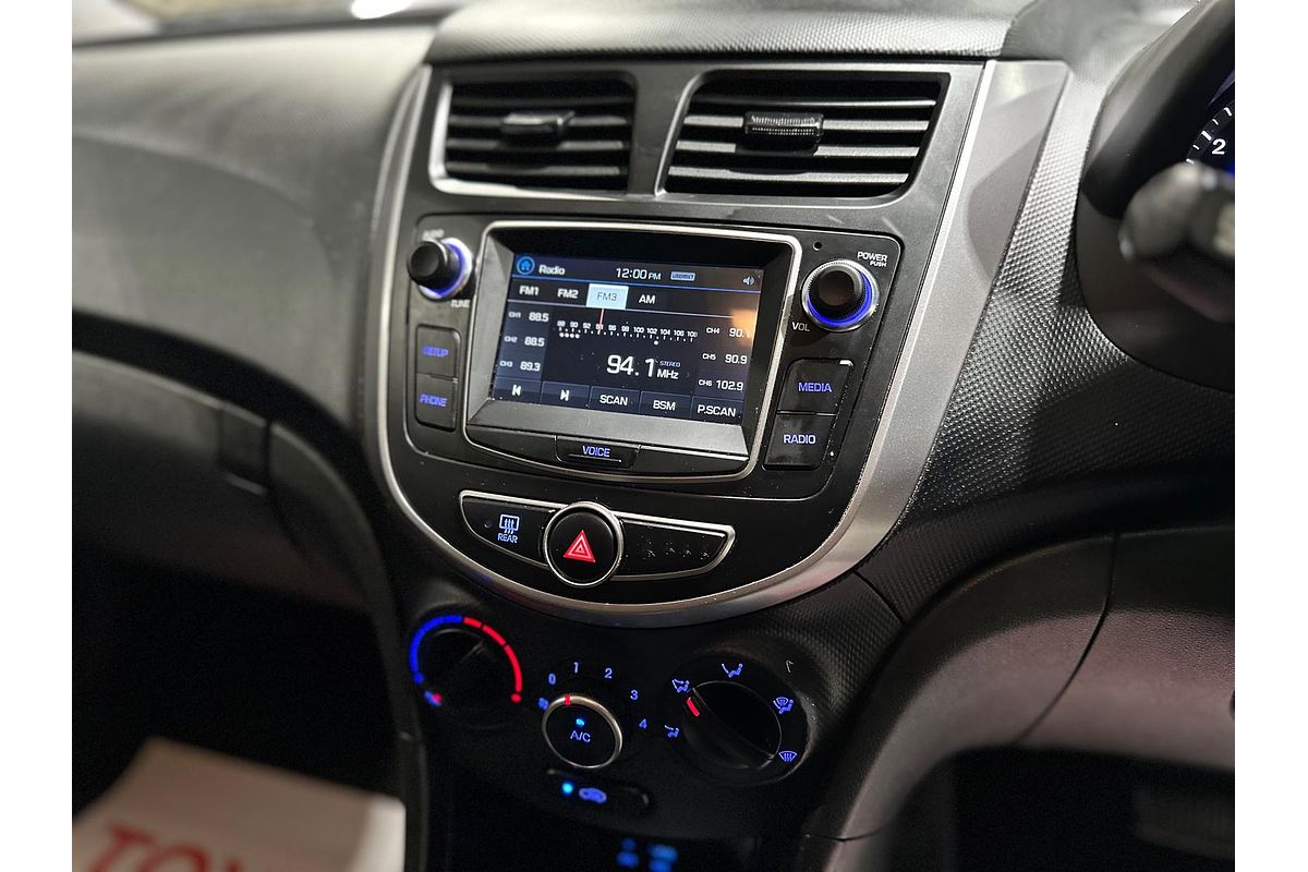 2016 Hyundai Accent Active RB4