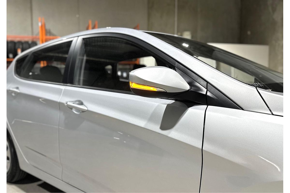 2016 Hyundai Accent Active RB4