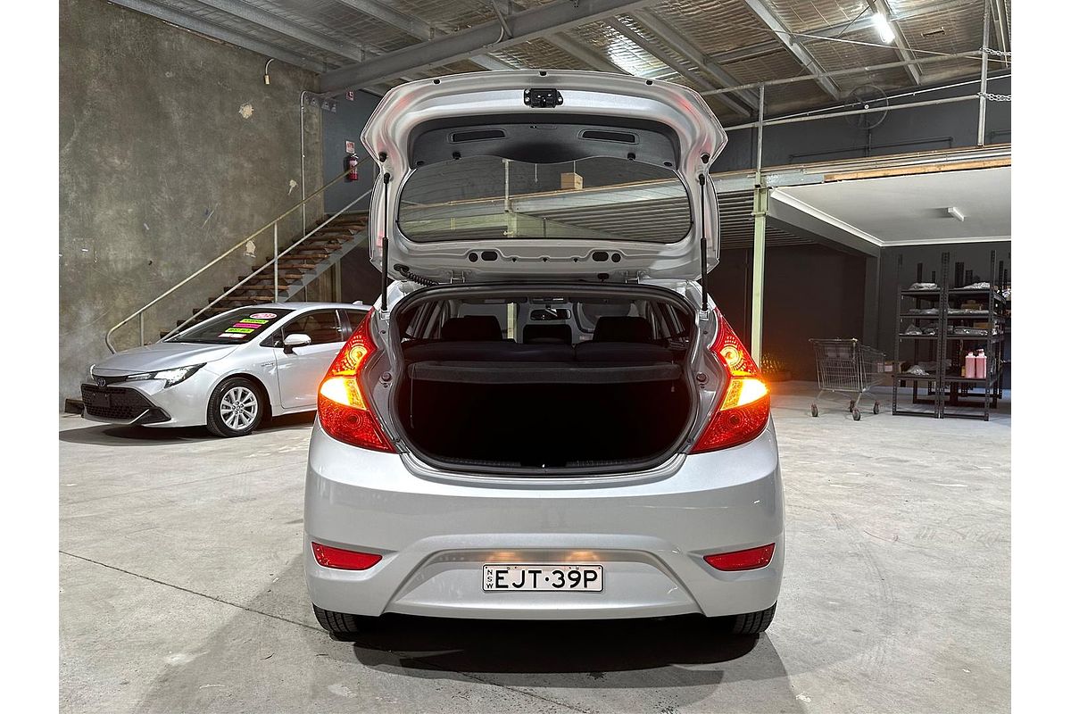 2016 Hyundai Accent Active RB4