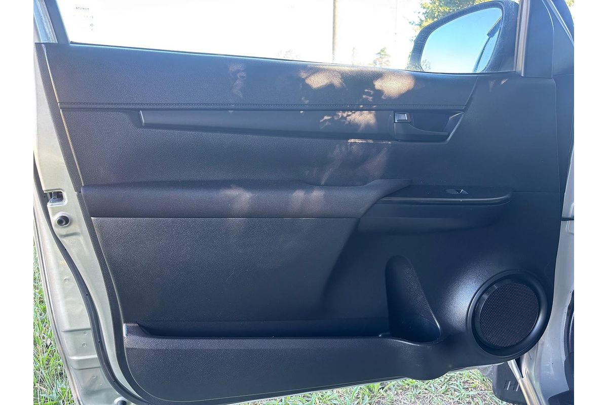 2019 Toyota Hilux Workmate GUN125R 4X4