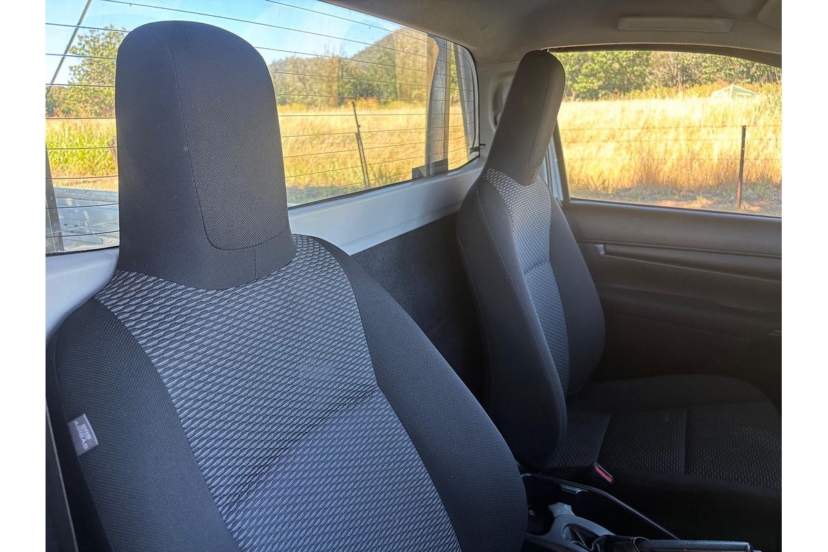 2019 Toyota Hilux Workmate GUN125R 4X4