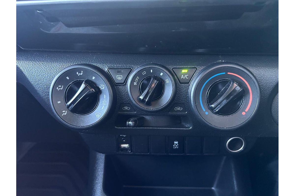 2019 Toyota Hilux Workmate GUN125R 4X4