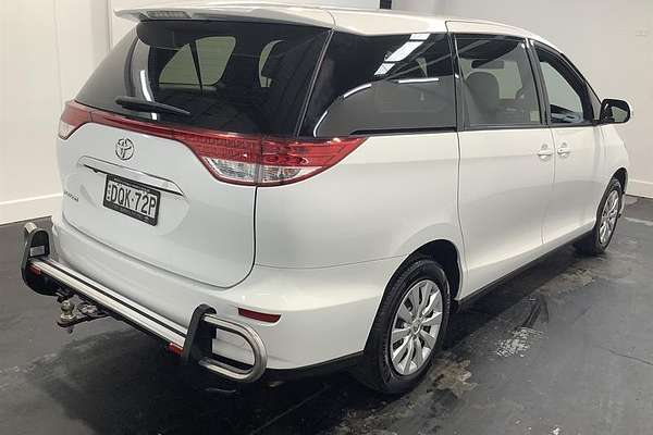 2017 Toyota Tarago GLi ACR50R