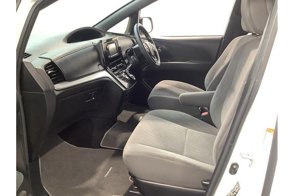 2017 Toyota Tarago GLi ACR50R