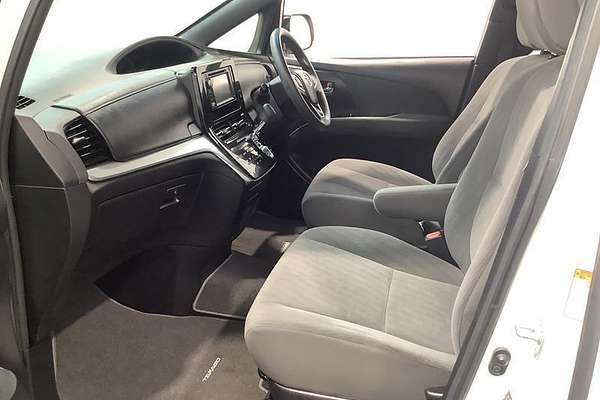 2017 Toyota Tarago GLi ACR50R