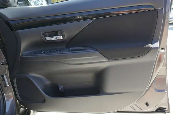 2020 Mitsubishi Outlander ES ZL