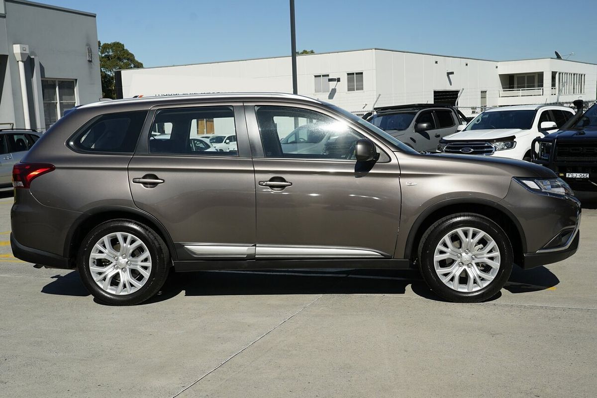 2020 Mitsubishi Outlander ES ZL