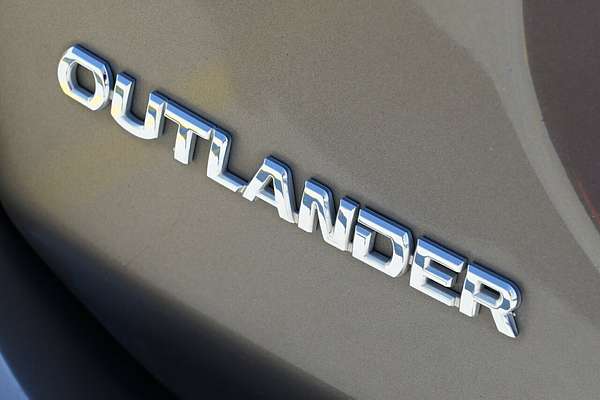 2020 Mitsubishi Outlander ES ZL