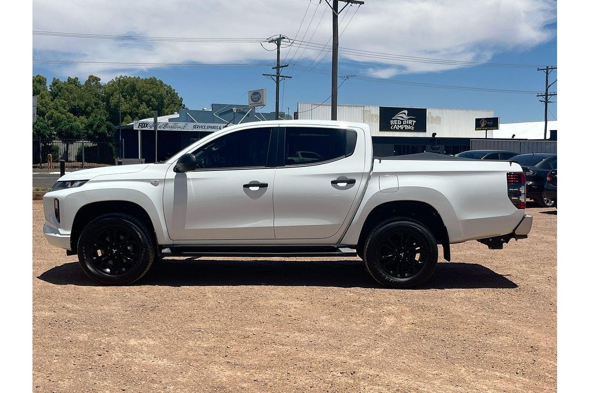 2022 Mitsubishi Triton GLX-R MR Rear Wheel Drive