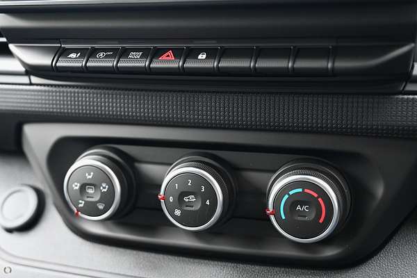 2024 Renault Trafic Pro X82 LWB Low Roof