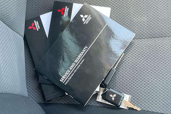 2022 Mitsubishi Triton GLX-R MR Rear Wheel Drive