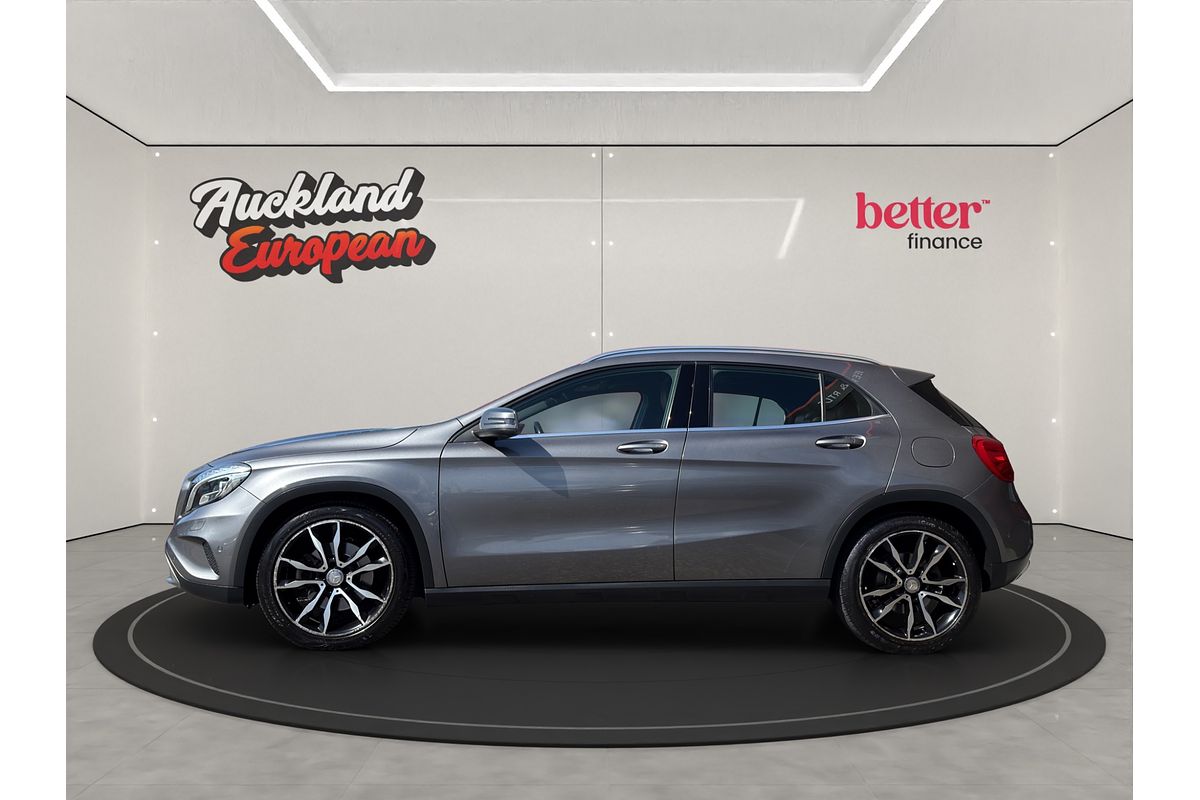 2014 Mercedes-Benz GLA-Class 250 4MATIC 2.0P