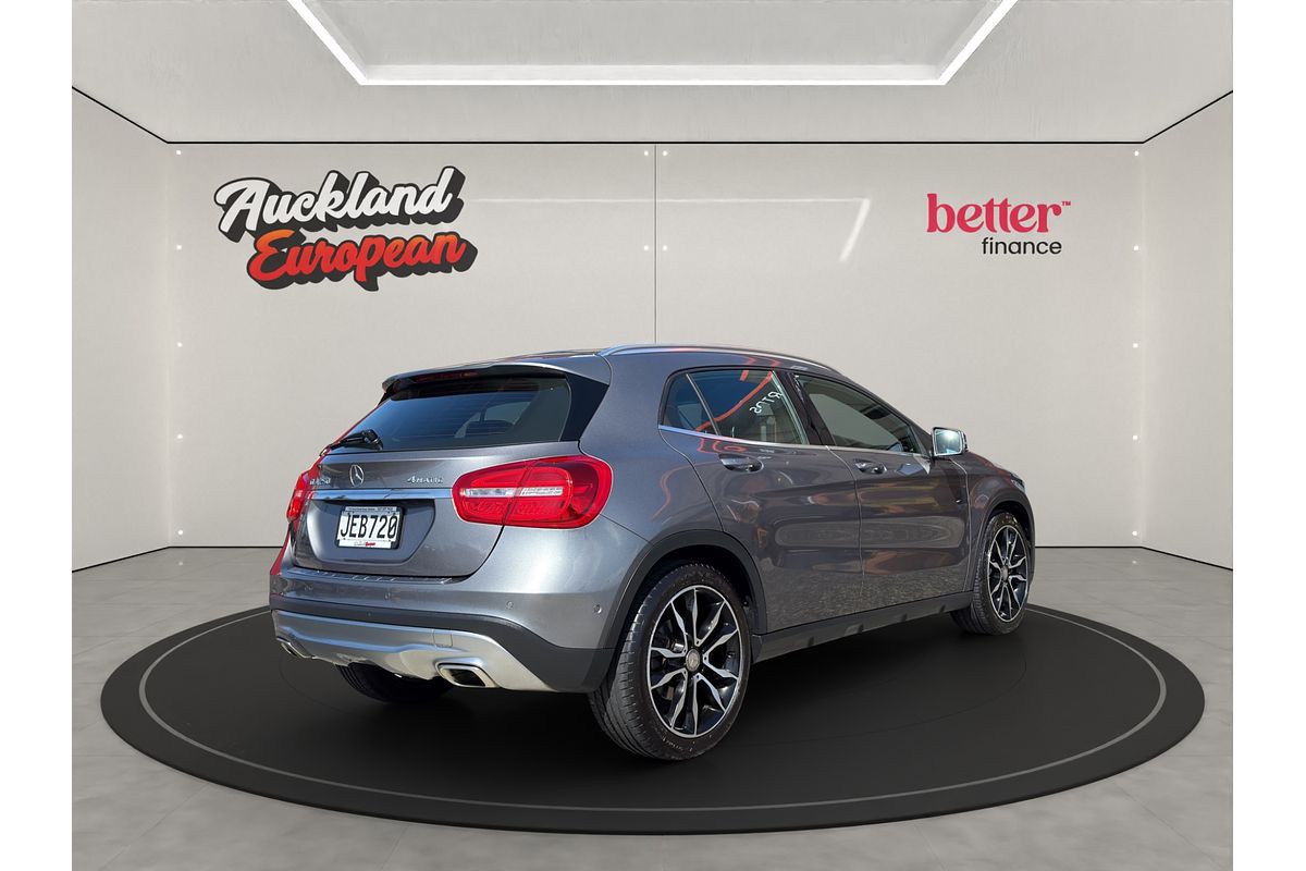 2014 Mercedes-Benz GLA-Class 250 4MATIC 2.0P