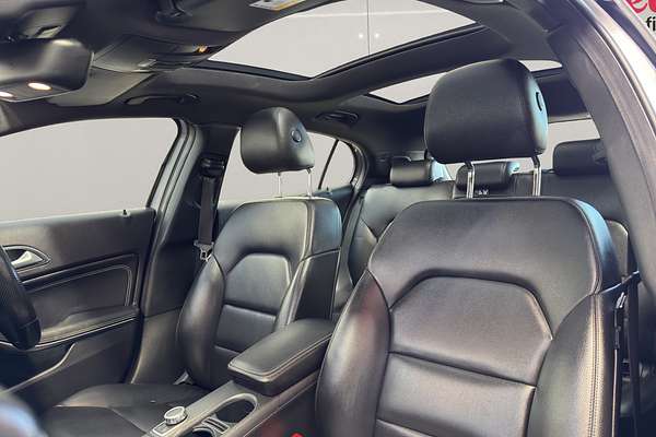 2014 Mercedes-Benz GLA-Class 250 4MATIC 2.0P