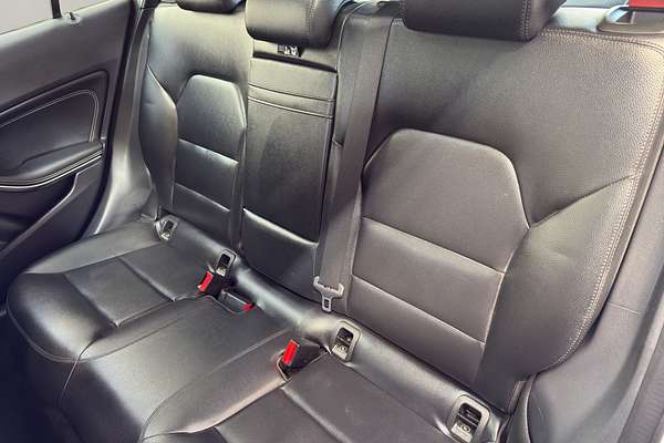 2014 Mercedes-Benz GLA-Class 250 4MATIC 2.0P