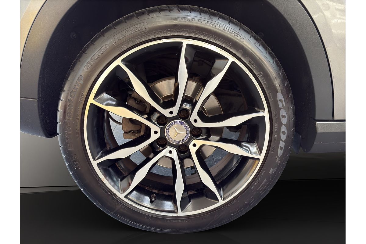 2014 Mercedes-Benz GLA-Class 250 4MATIC 2.0P