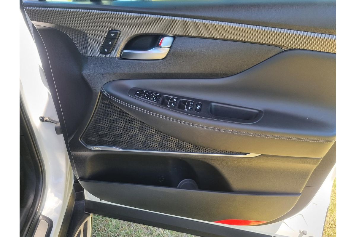 2019 Hyundai Santa Fe SANTA FE HIGHLANDER CRDi DARK BURG AWD TM