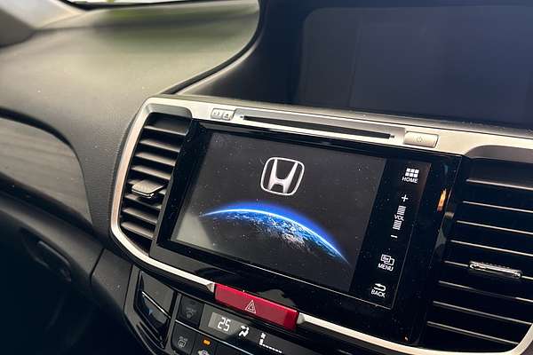 2019 Honda Accord VTi-L 9th Gen