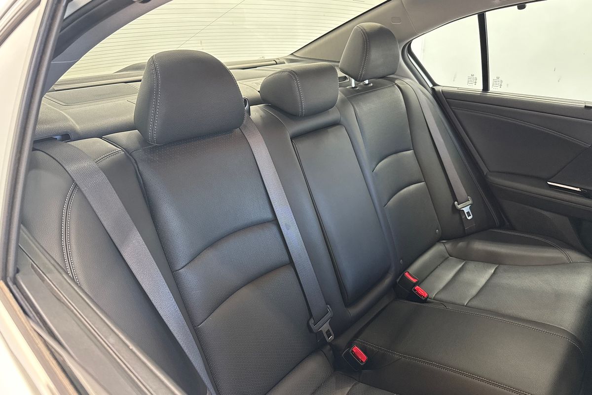 2019 Honda Accord VTi-L 9th Gen