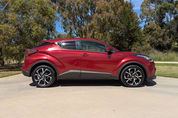 2017 Toyota C-HR Koba NGX10R