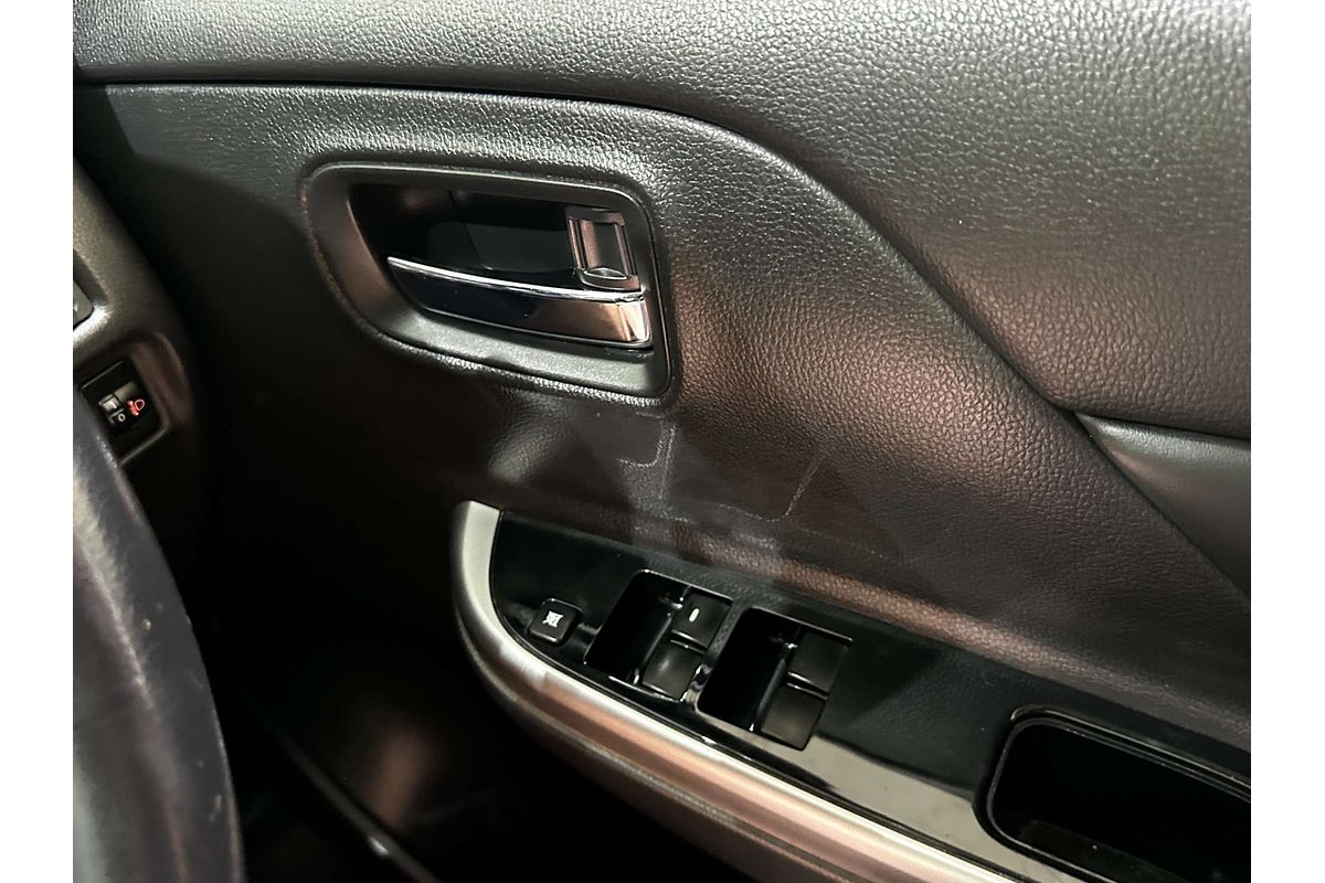 2020 Mitsubishi Triton GSR MR 4X4