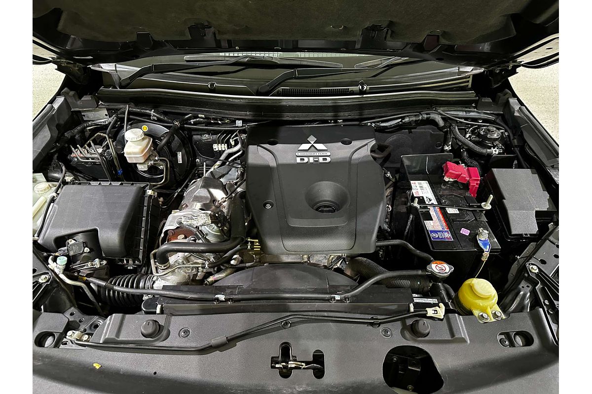 2020 Mitsubishi Triton GSR MR 4X4