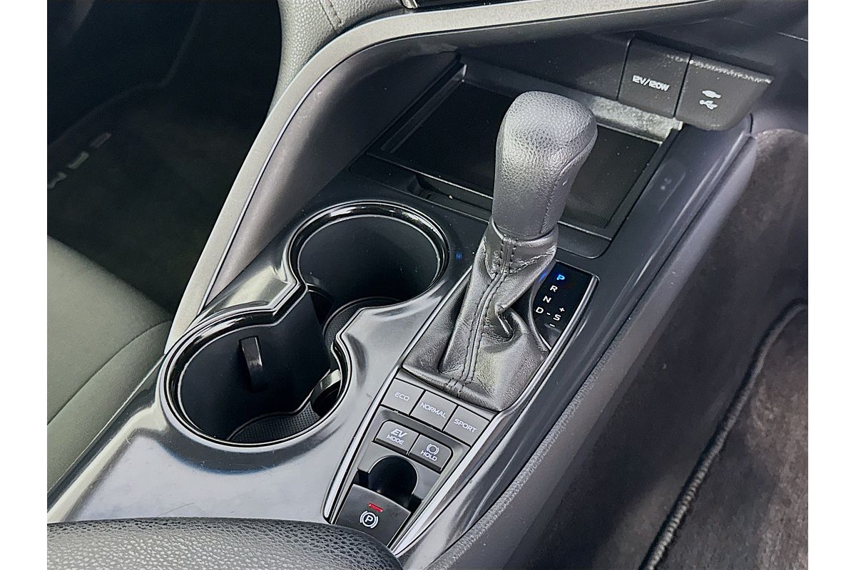 2020 Toyota Camry Ascent AXVH71R