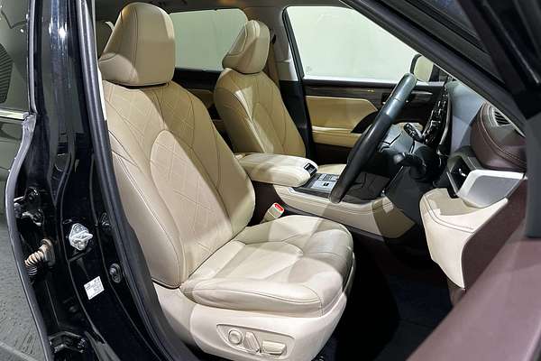 2022 Toyota Kluger Grande AXUH78R