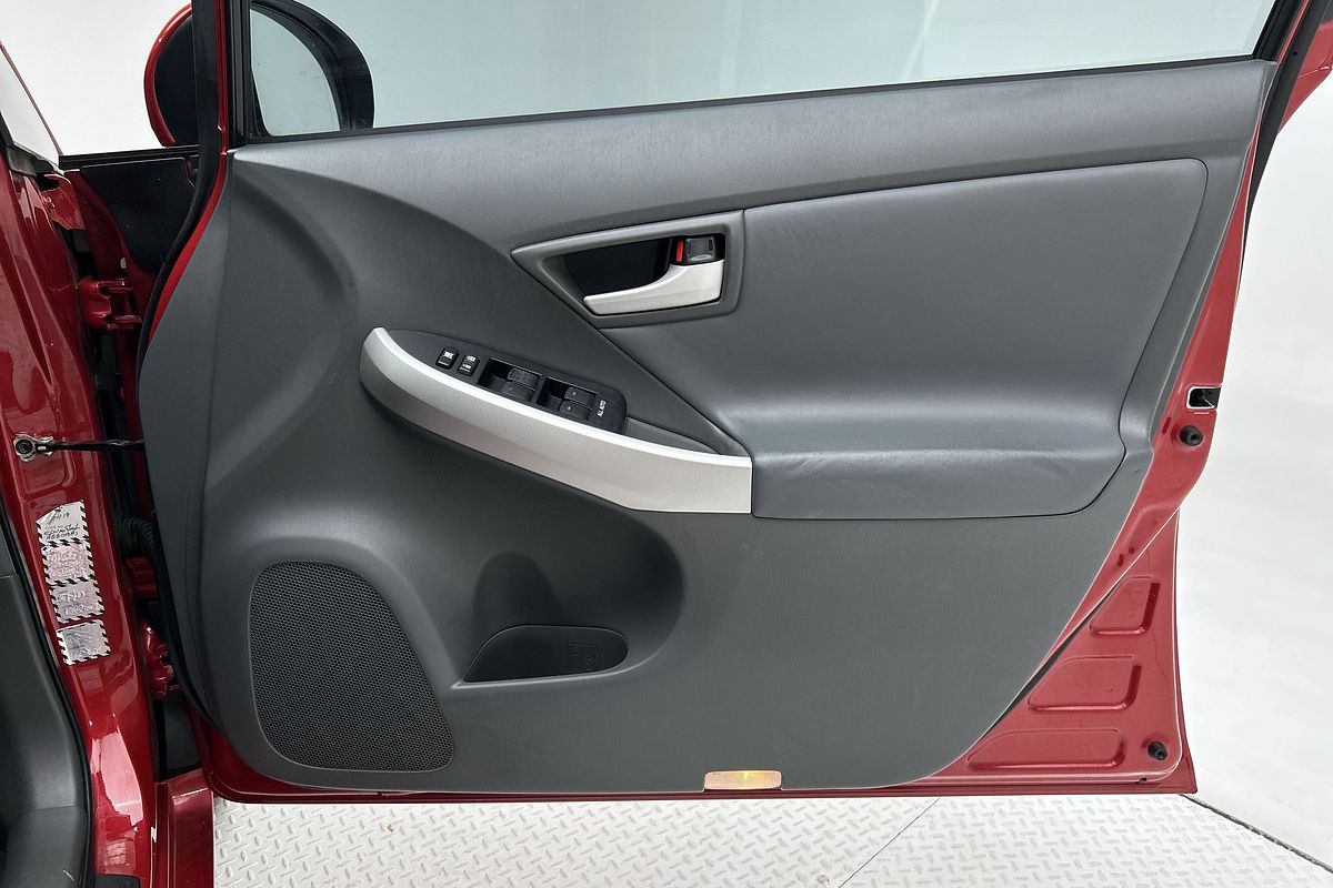 2011 Toyota Prius i-Tech ZVW30R