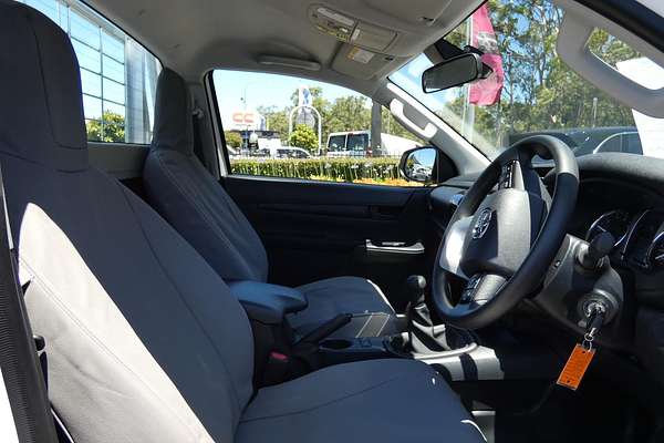 2025 Toyota Hilux SR GUN126R 4X4