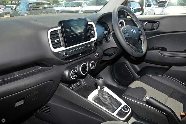 2025 Hyundai Venue Elite QX.V5